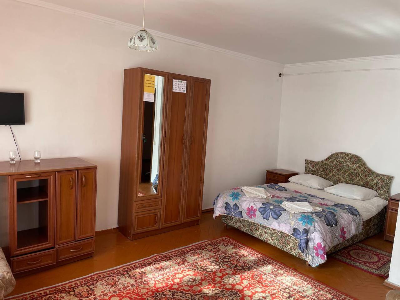 Otel Issyk-Kul Karakol Exterior photo