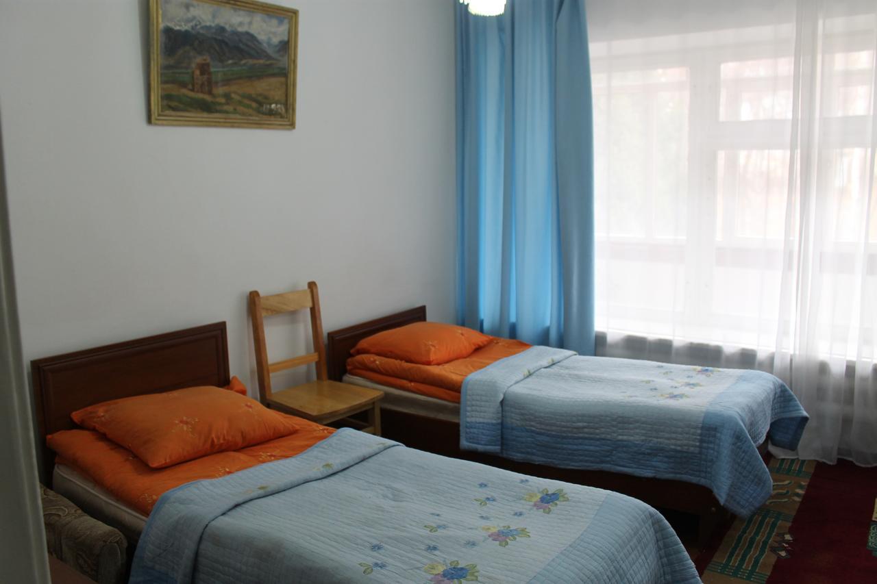 Otel Issyk-Kul Karakol Exterior photo