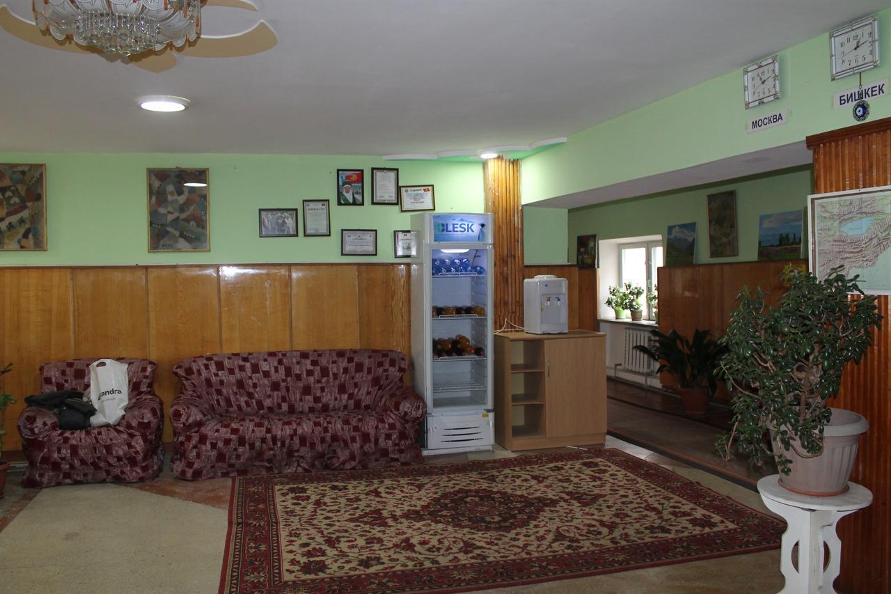Otel Issyk-Kul Karakol Exterior photo